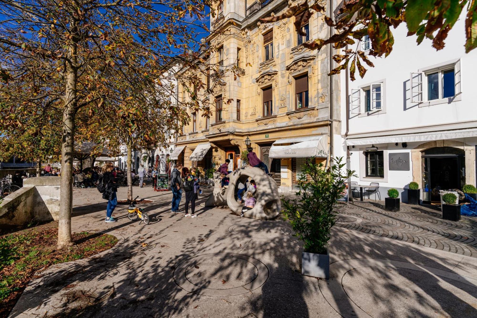 Ella'S Castle View Apartment Любляна Экстерьер фото